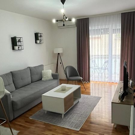 Apartman Lux Βράνιε Εξωτερικό φωτογραφία