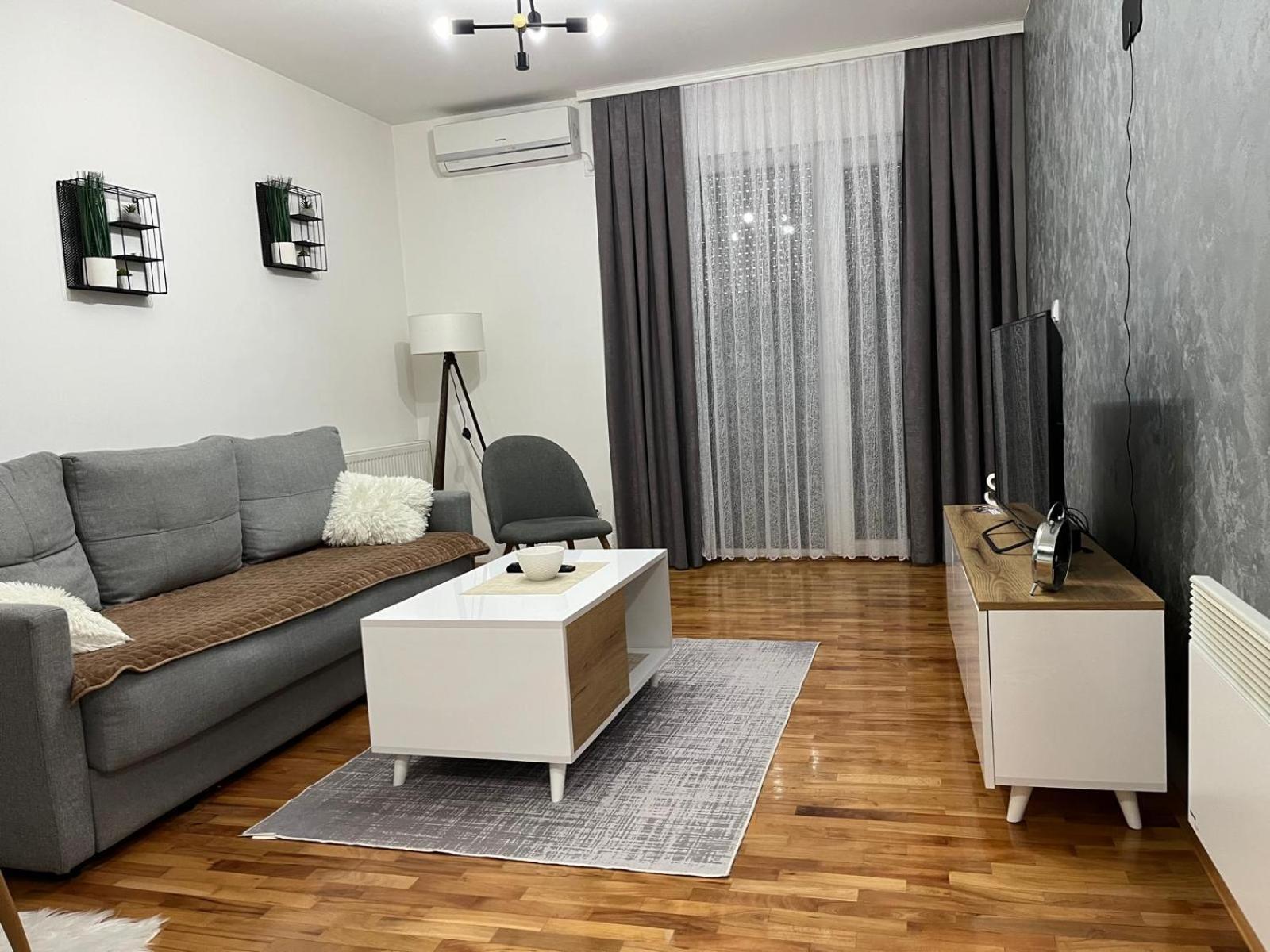 Apartman Lux Βράνιε Εξωτερικό φωτογραφία