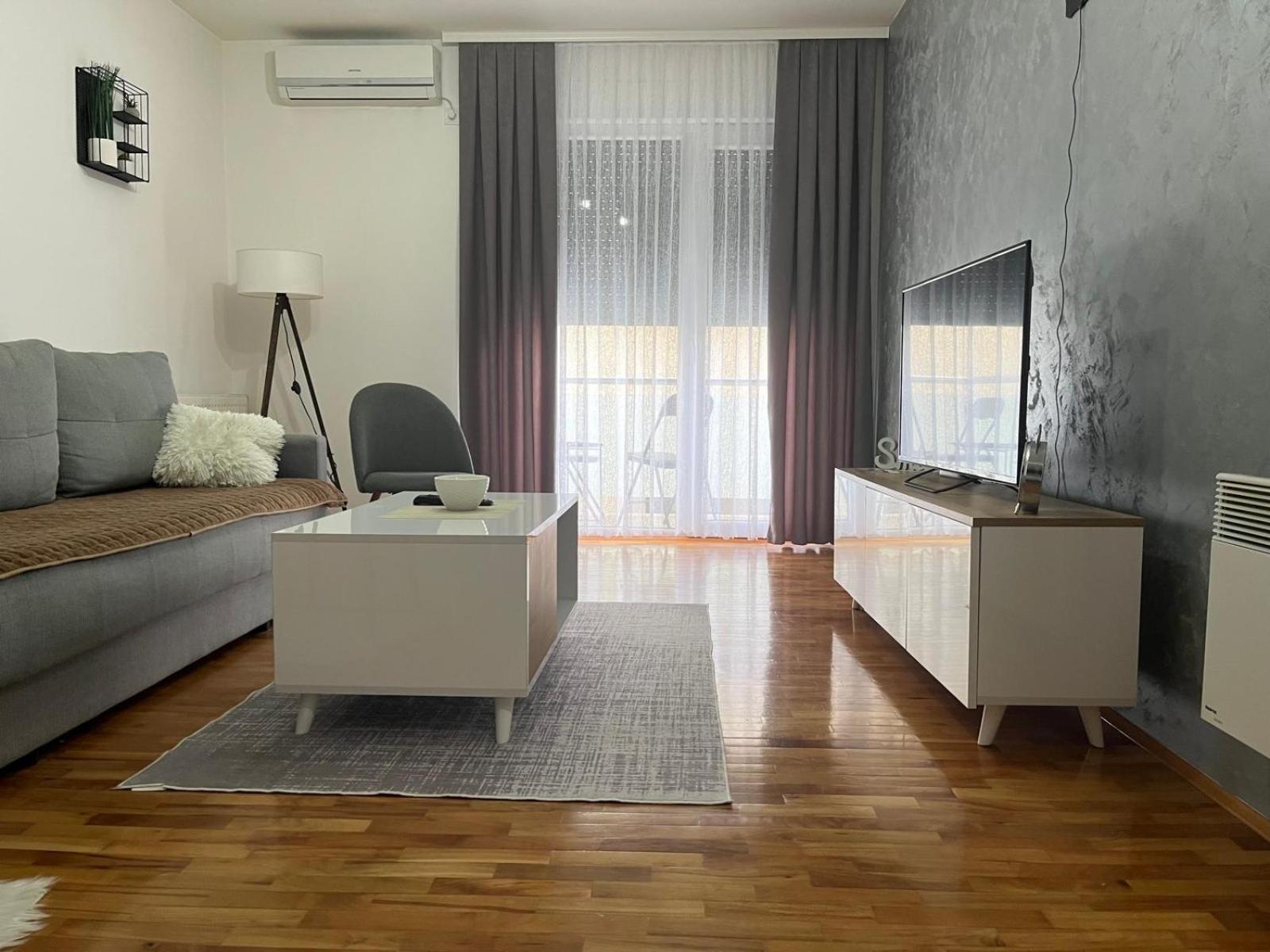 Apartman Lux Βράνιε Εξωτερικό φωτογραφία