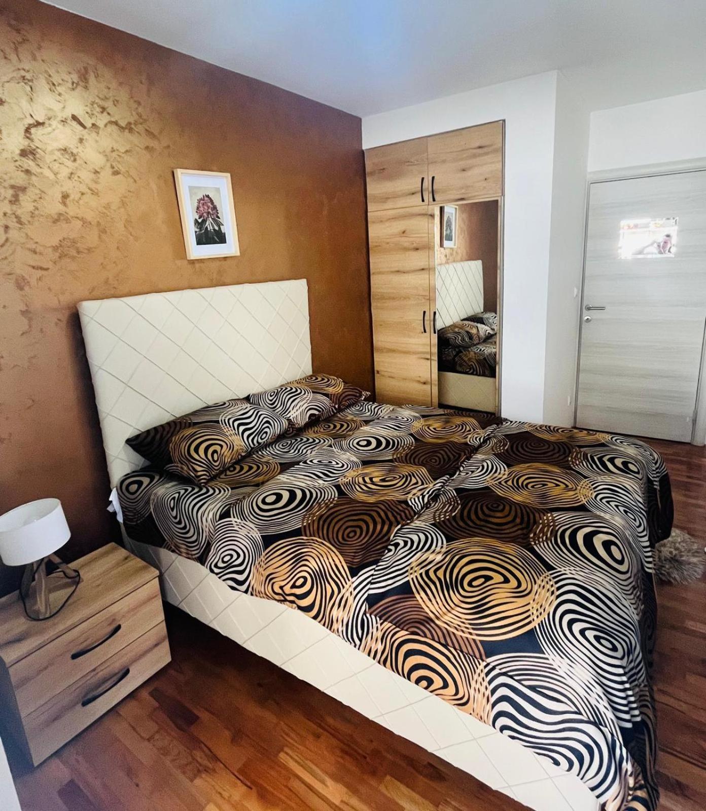 Apartman Lux Βράνιε Εξωτερικό φωτογραφία